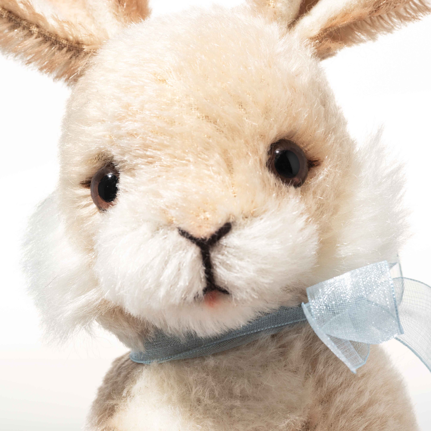 Hoppy Springtime Rabbit, 7 in, beige - Steiff.com Hoppy Springtime Rabbit, 7 in, beige - Steiff.com