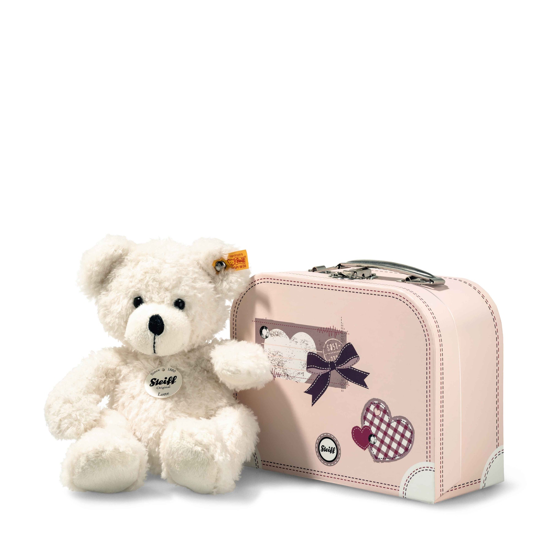 Lotte Teddy bear in suitcase