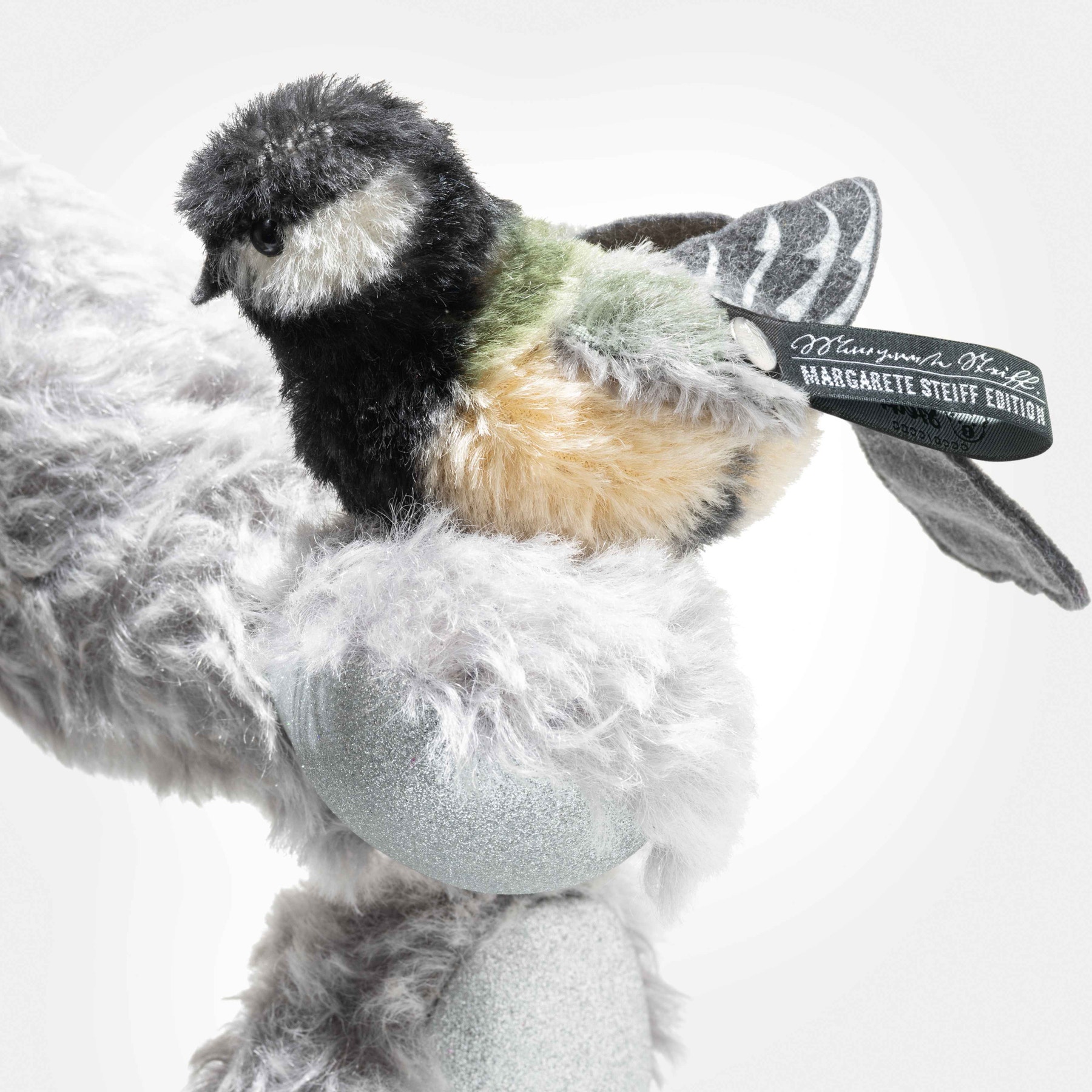 Girls Don't Cry × Steiff Teddy Bear Girls Don't Cry x Steiff Teddy