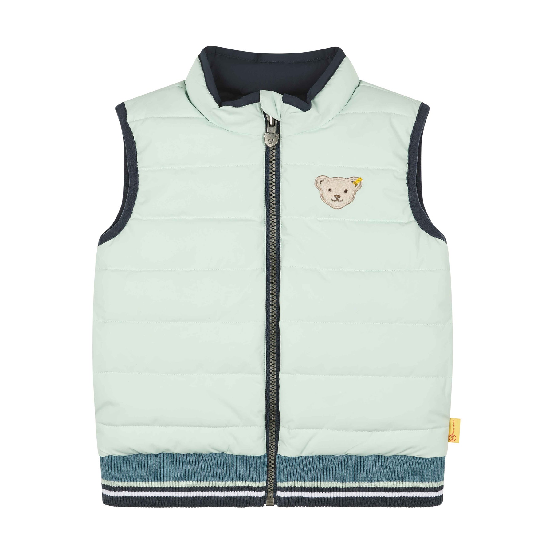 Vest reversible